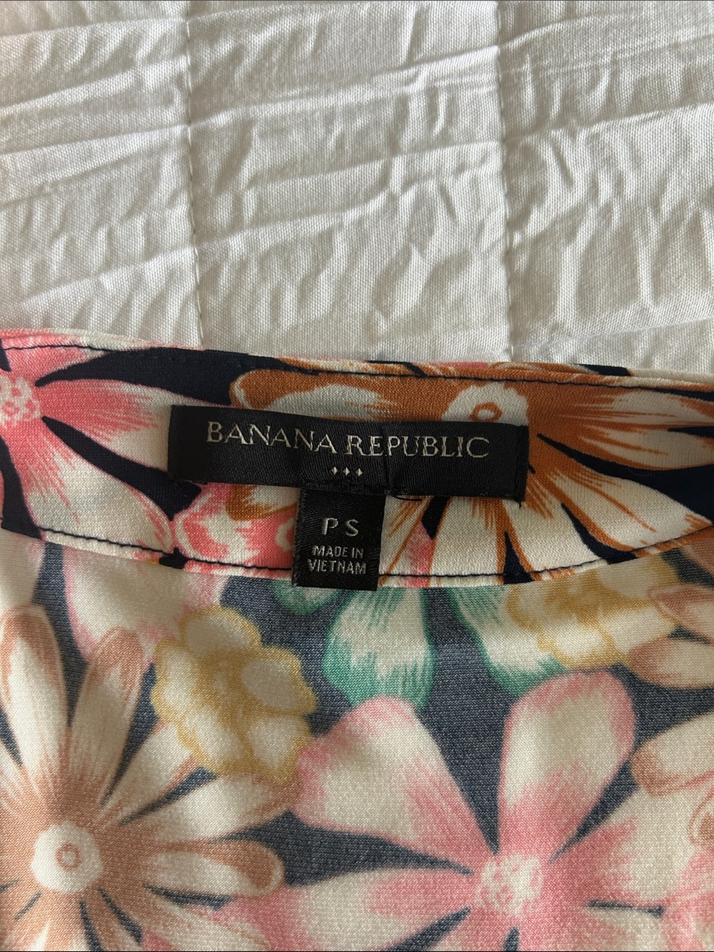Banana Republic Factory Floral Wrap Dress in Pink, Yellow & Green - Picture 4 of 5